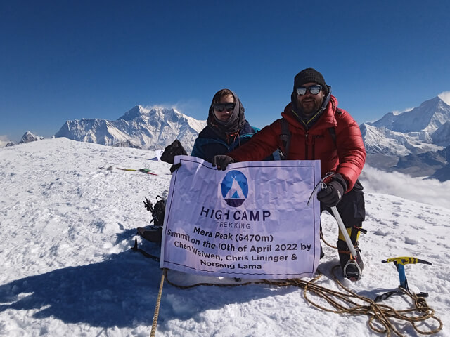 Mera Peak summit (6470m).