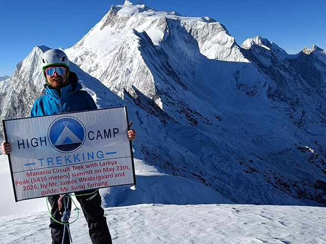 The Larkya Peak summit